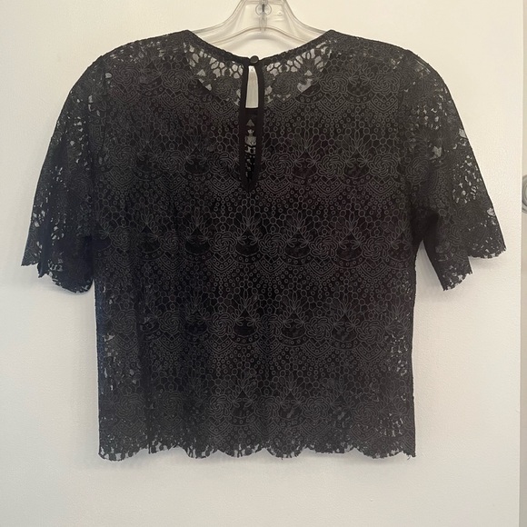 Lace crop top size small - Picture 2 of 4